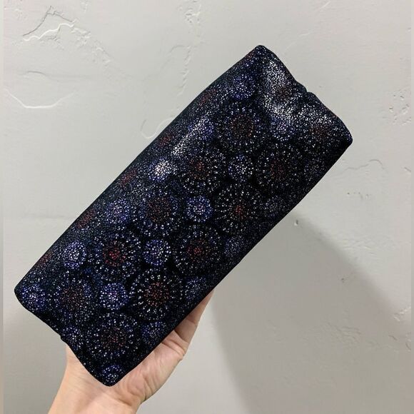 Oriental Style Genuine Leather Starburst Print, Wooden Frame Wristlet/CrossBody - Picture 16 of 16